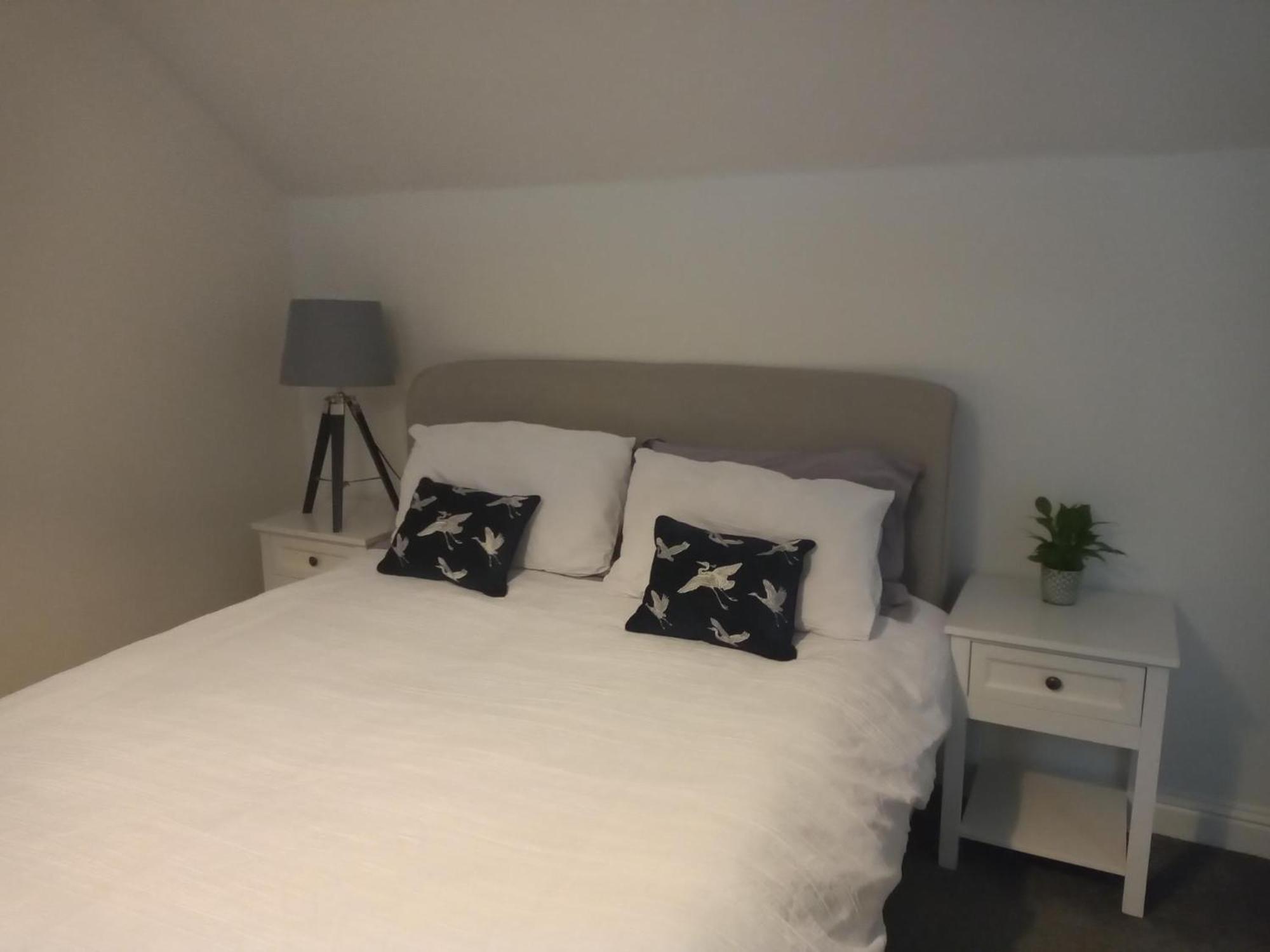 The Eaves, Glastonbury High Street 2 Bed 2 Bathroom Apartment Extérieur photo